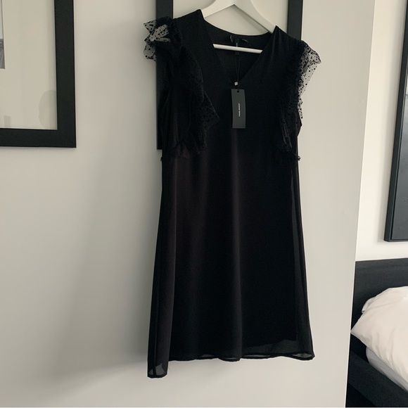 NWT VERO MODA Black Cap-Sleeve V-Neck Dress Size M - Picture 3 of 10